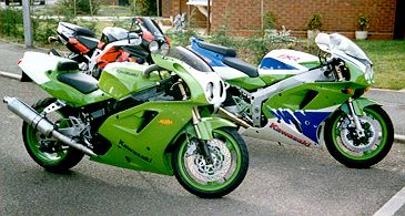 kawasaki_zxr1.jpg